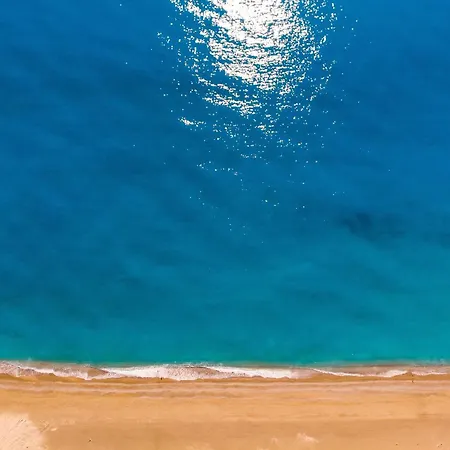 Sun And Stone * Atháni