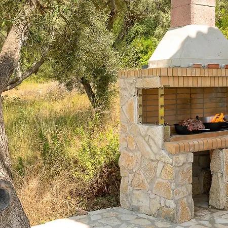 Sun And Stone Villa Atháni